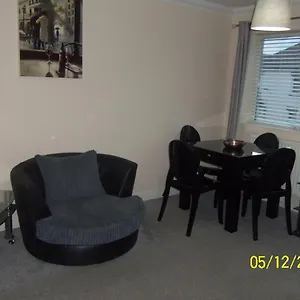 Flat 2 94a Gladstone Road East Apartment Bournemouth