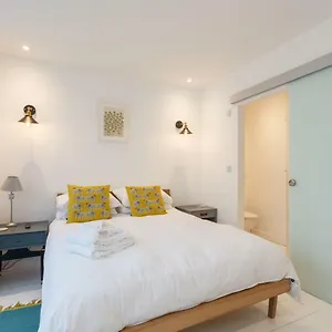 Dale House - Vivre Retreats Apartment Bournemouth